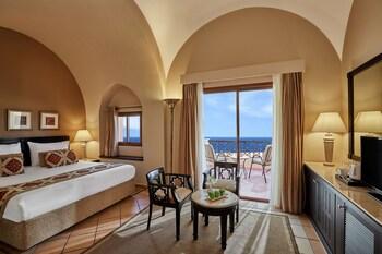 SUPERIOR GARDEN VIEW ROOM