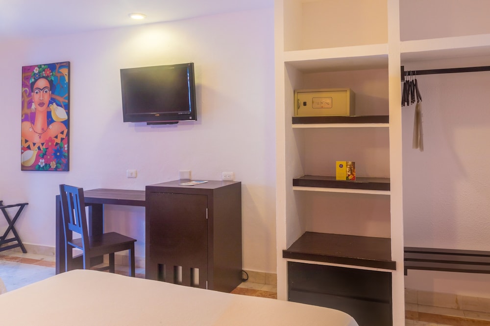 Illusion Hotel Boutique 60/73