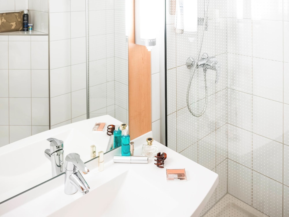 IBIS UTRECHT 60/61