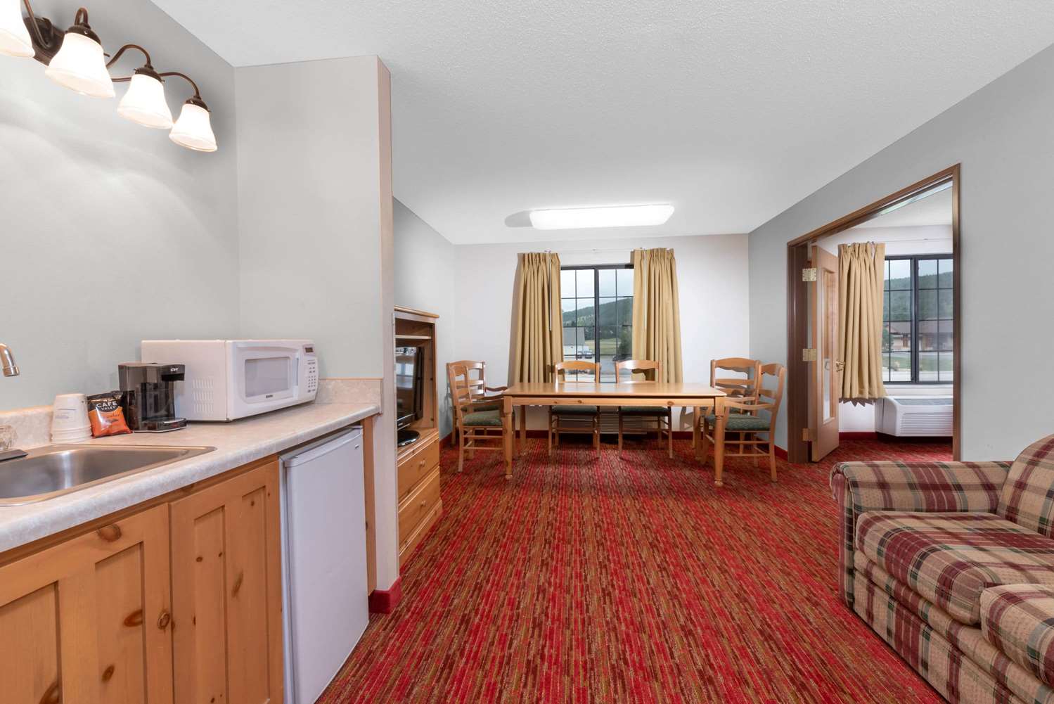 Summerset Hotel and Suites Rapid City West 20/20