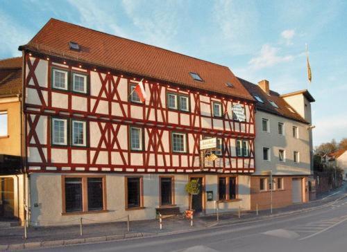 Goldener Karpfen Hotel 3/46