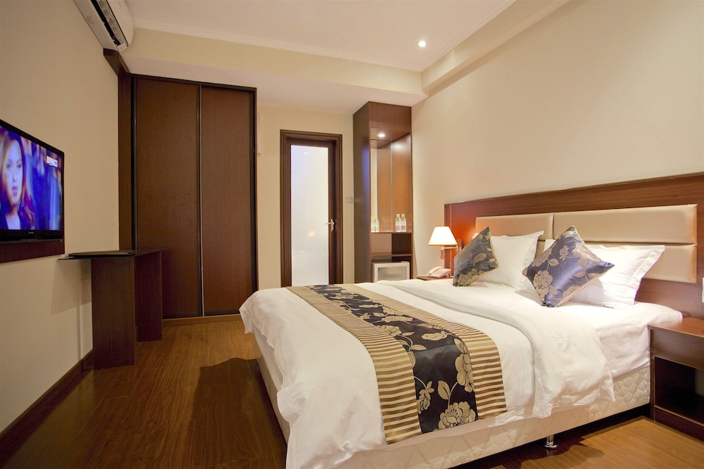 Kaani Beach Hotel 24/59