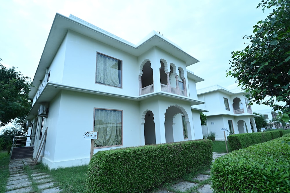 ClarksInn Suites Ranthambore 8/62