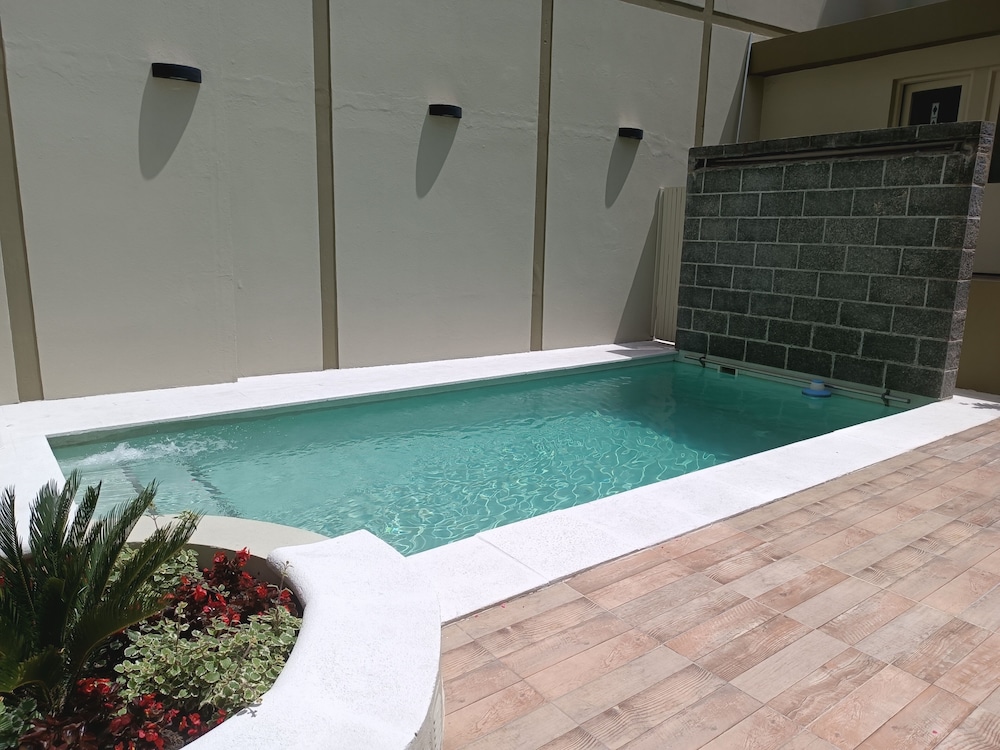 Ayres De Recoleta 50/53