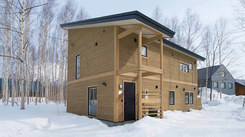 Country Resort Niseko (ex The Chalets at Country Resort) 2/77