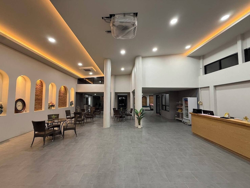 Khunyuw Hotel 30/63