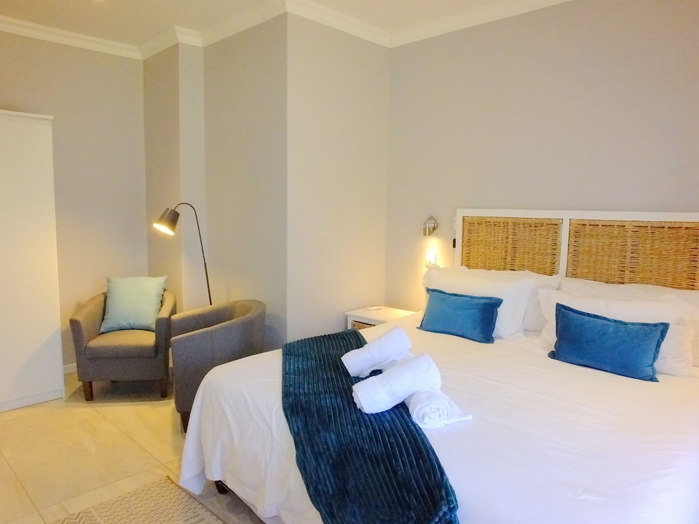 Lauradale Accommodation 10/50