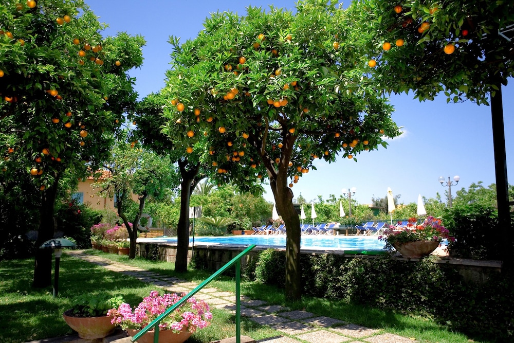 Hotel Girasole 36/55