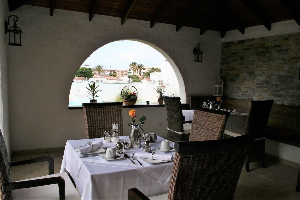 Birdcage Gay Resort - Adult Only 24/50