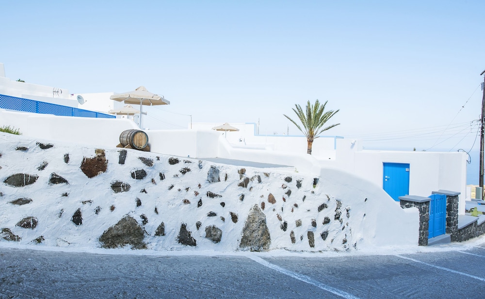Kadia Traditional Residences 42/50