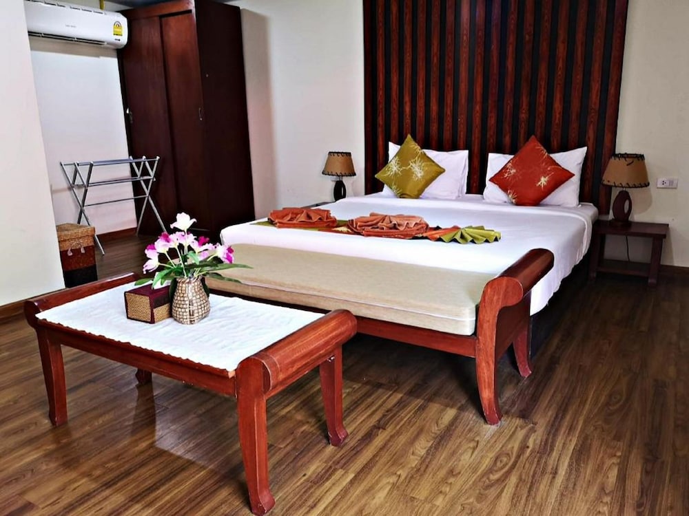 PHI PHI BA KAO BAY RESORT 20/50