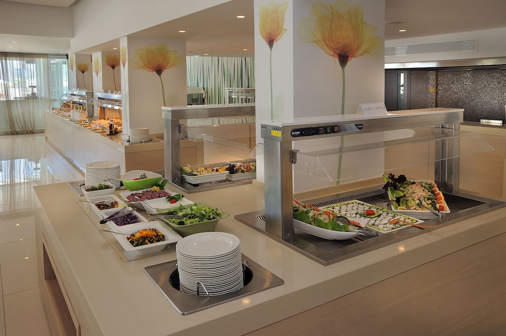 Nelia Beach Hotel & Spa 45/67