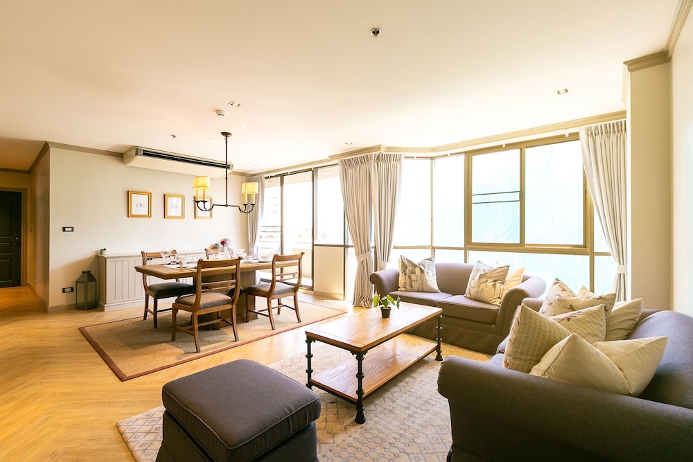 THEA Private Suites by TH District 41/64