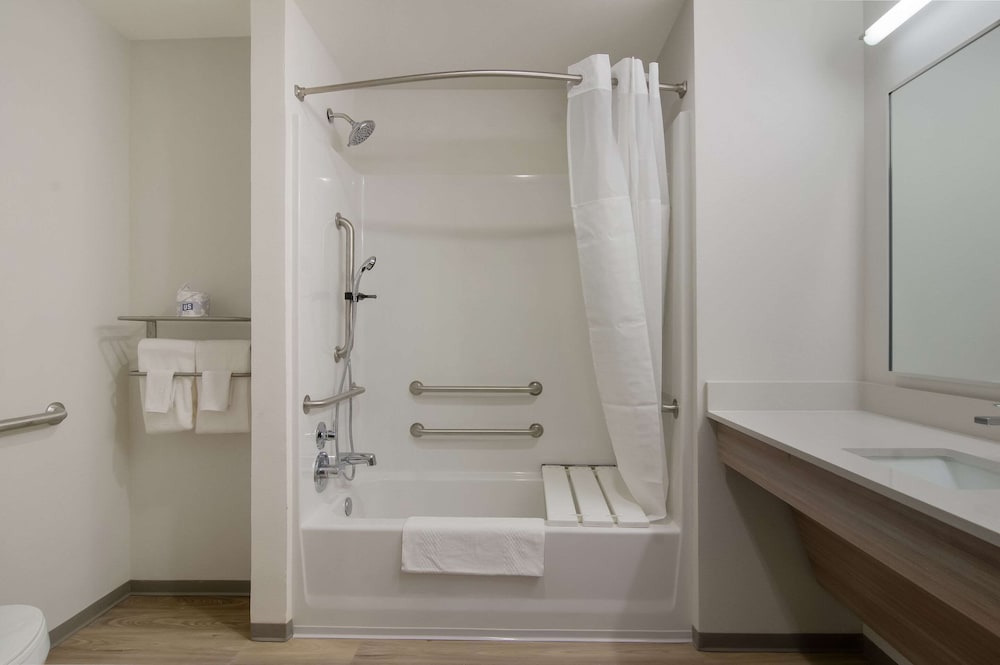 WoodSpring Suites Olympia - Lacey 19/21