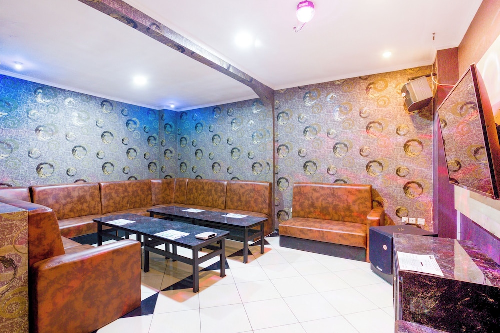 Hotel O Bekasi Near Mall Lippo Cikarang Formerly Hotel Addictk 26/29