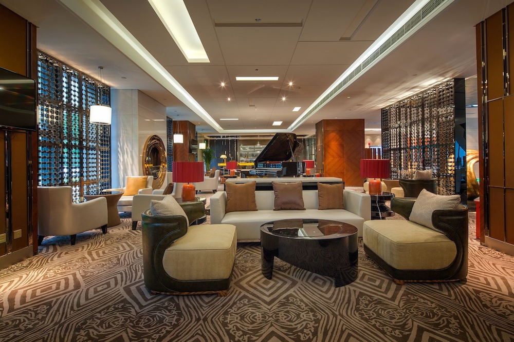 Howard Johnson by Wyndham Jinyi Hotel Chongqing 8/19