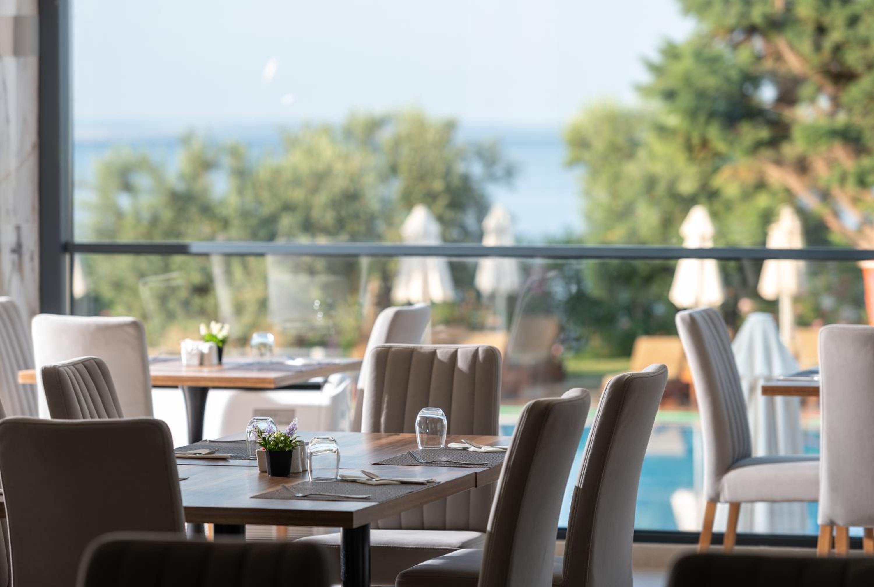 Sea Coast Resort 49/63