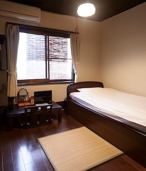 Basic, Single, Single Bed
