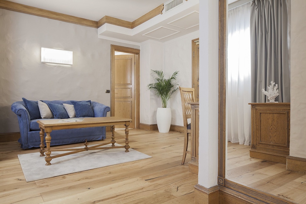 Mazzaro Sea Palace – VRetreats 41/64
