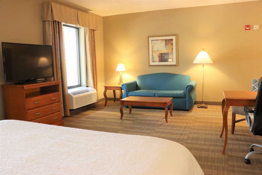 Hampton Inn & Suites Thibodaux 11/48