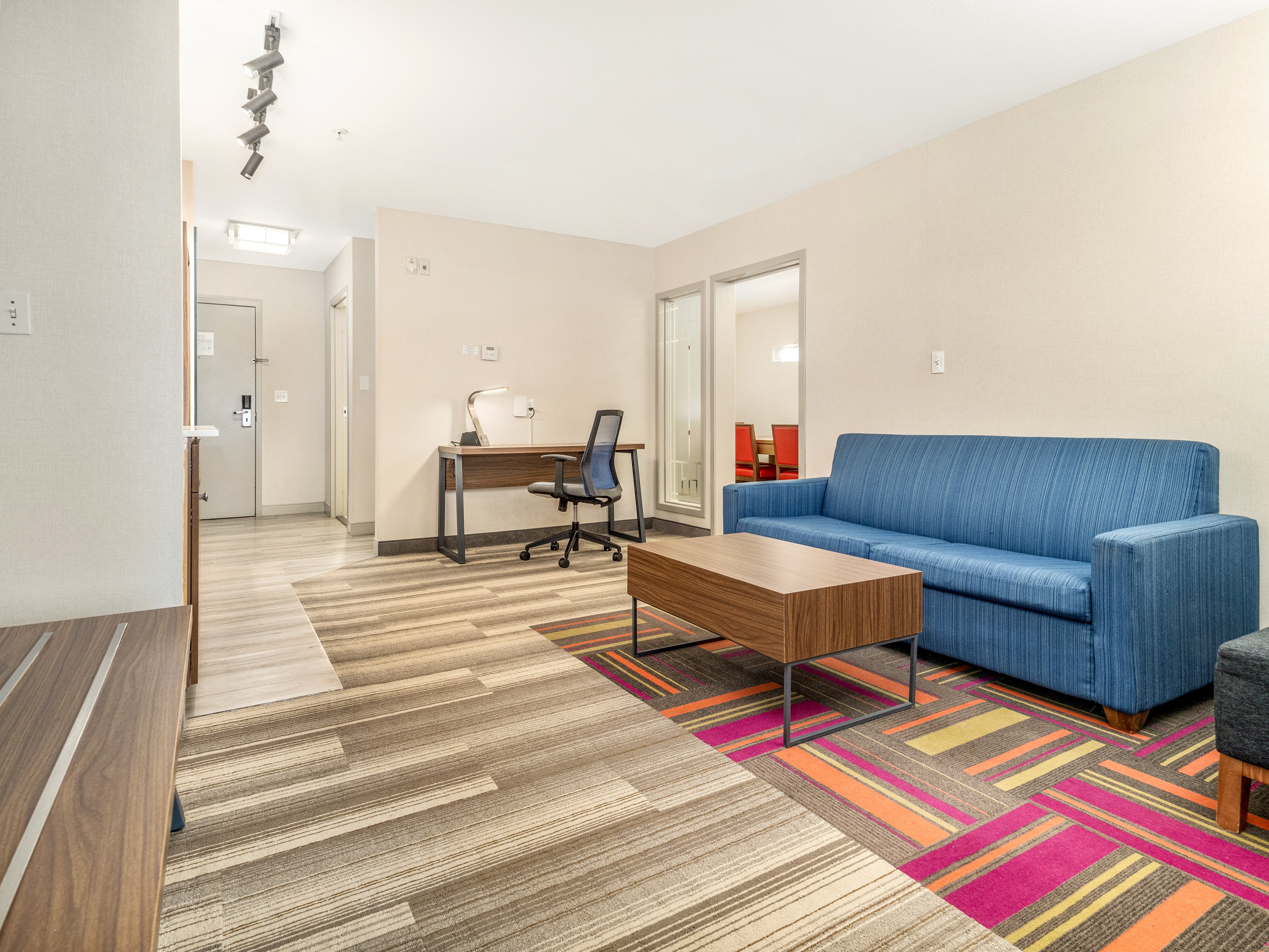 Holiday Inn Express Hotel Suites Medicine Hat Transcanada Hwy 53/75
