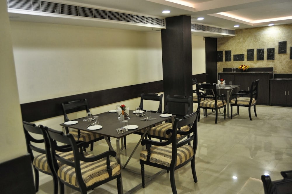 The Grand Orion - Kailash Colony 50/62