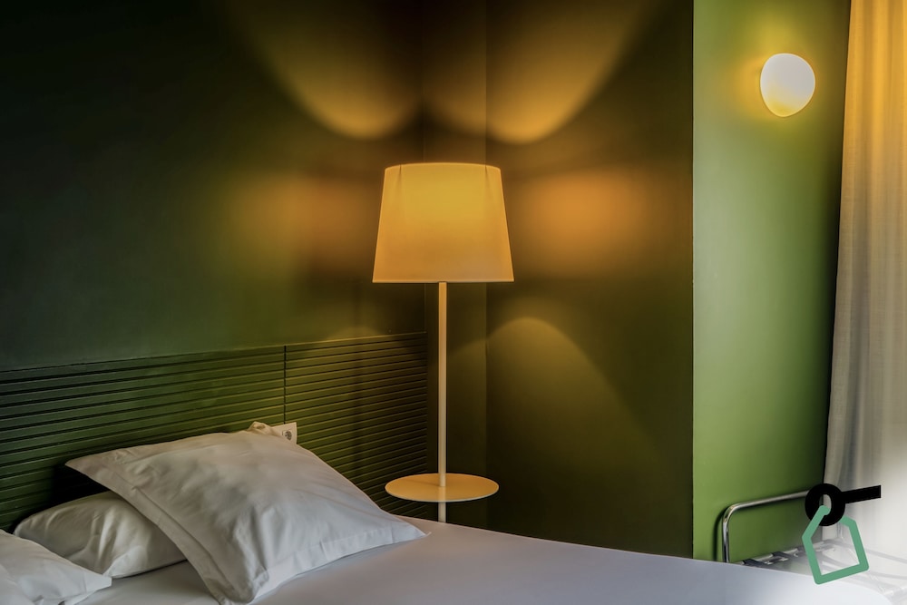 Hotel Sixties 21/74