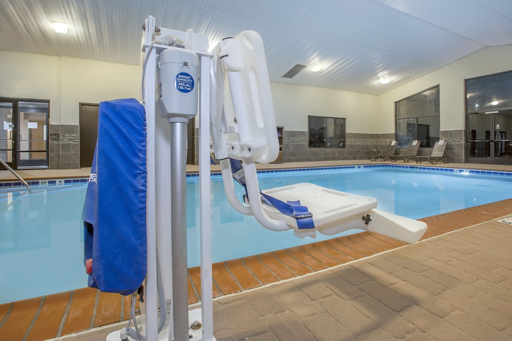 Holiday Inn Express Berea 25/44