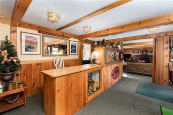 Covered Bridge River View Lodge 4/11