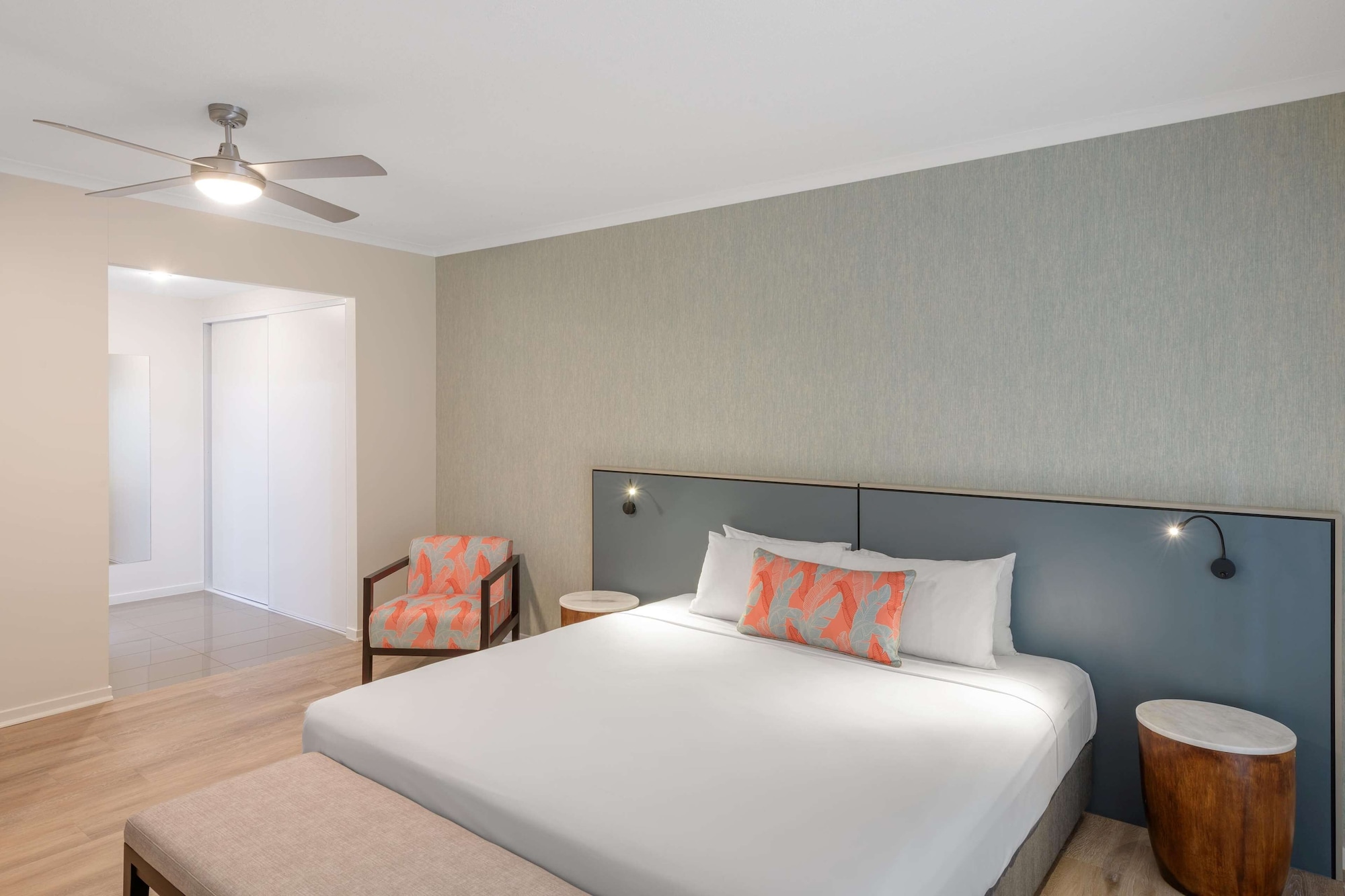1 BEDROOM
