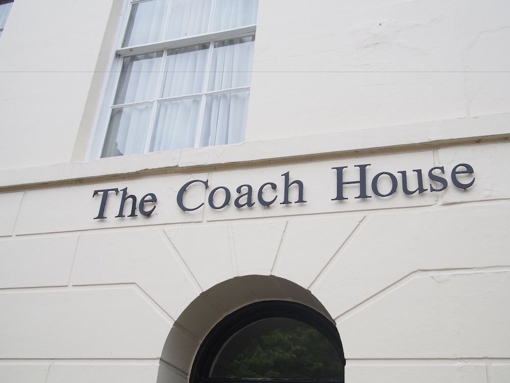 The Coach House Canterbury 1/36