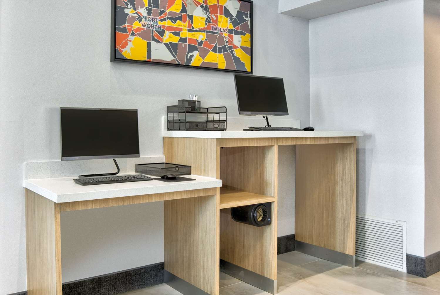 La Quinta Inn & Suites by Wyndham Dallas - Las Colinas 18/20