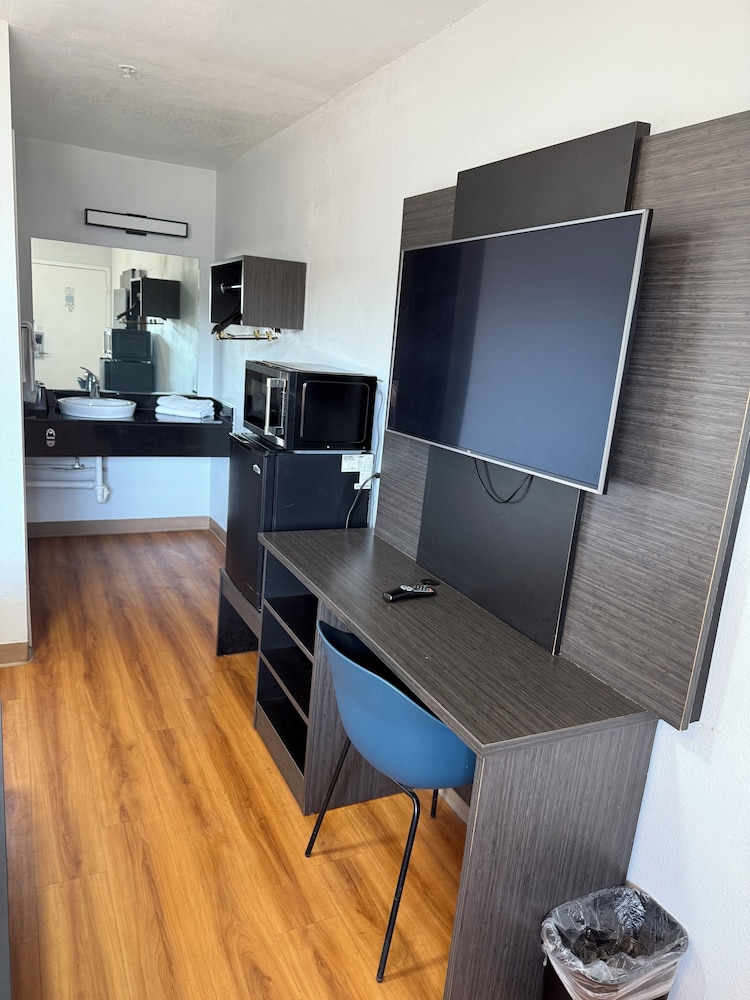Motel6 Gulfport, MS – Airport 29/48