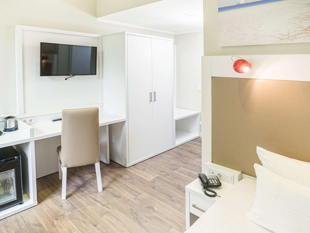 Hotel Domicil Hamburg By Golden Tulip Formerly Nordic Domicil 28/33