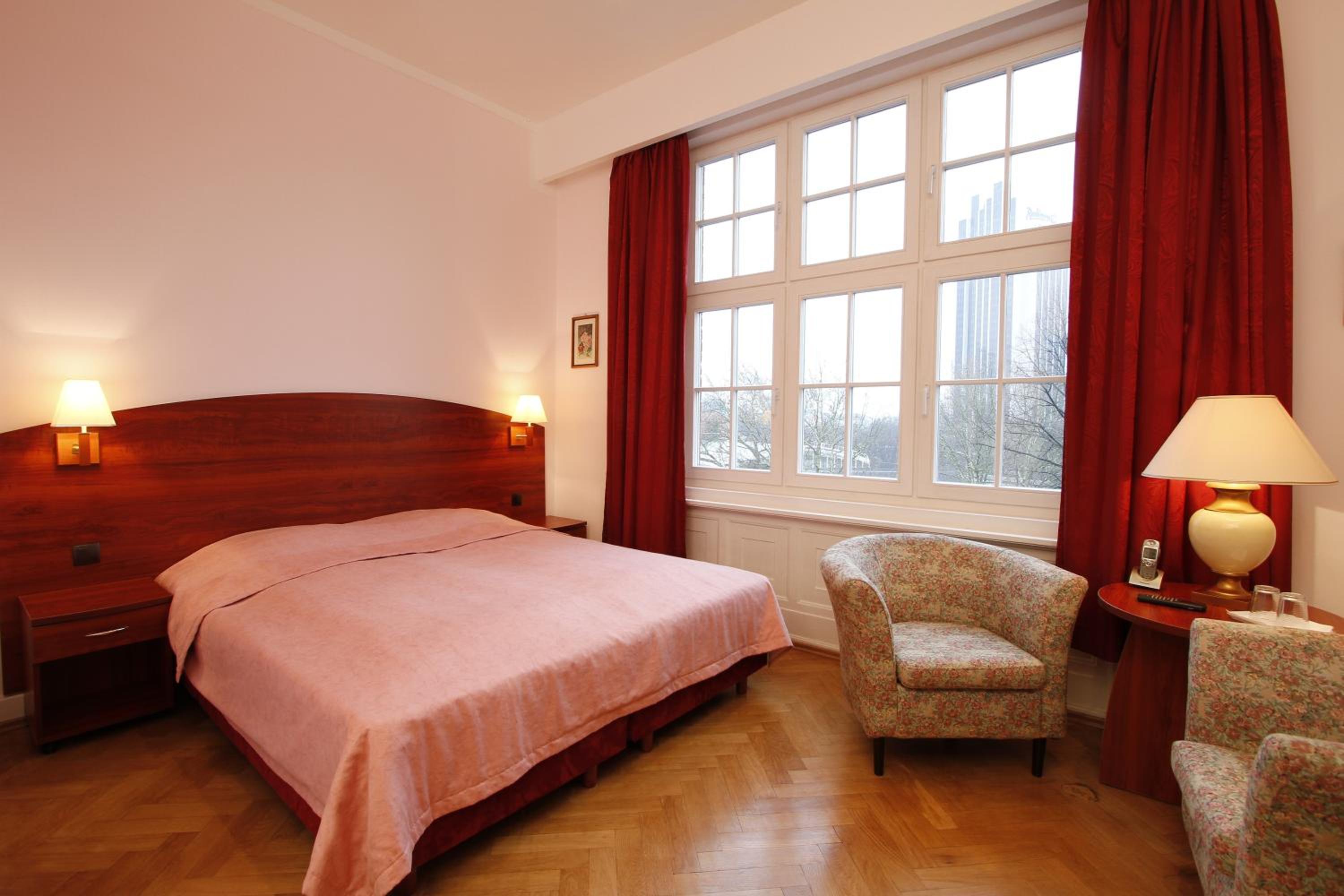 Hotel Preuss im Dammtorpalais 6/17