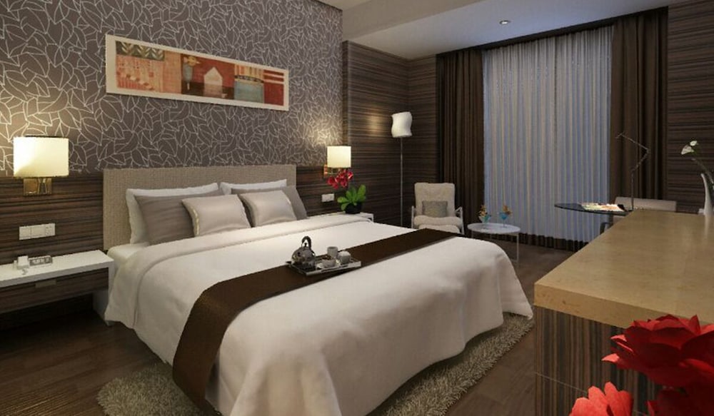 The Byke Delotel, Borivali 19/39