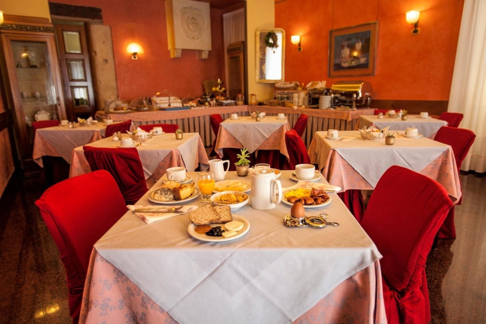 Hotel Colomba D Oro 62/79
