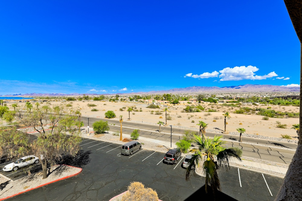 Studio6 Suites Lake Havasu City AZ 14/61
