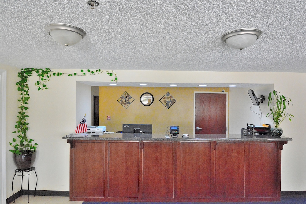Jameson Inn & Suites Hazlehurst 12/37