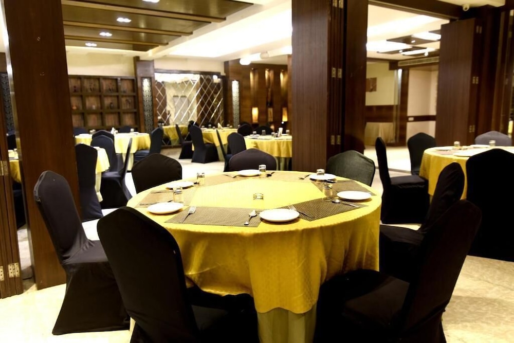Crystal Inn Hotel 39/50