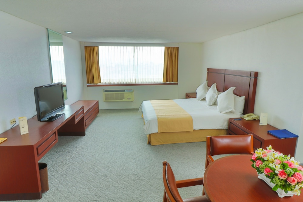 Del Prado Hotel 29/69