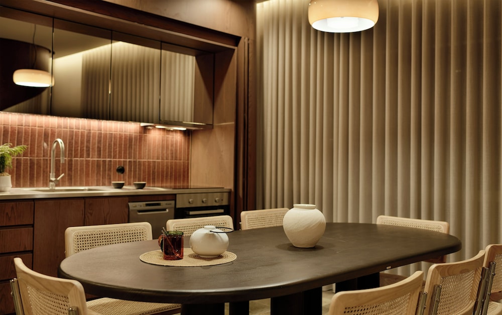 Karyatis Luxury Maisonette By K&K 36/50