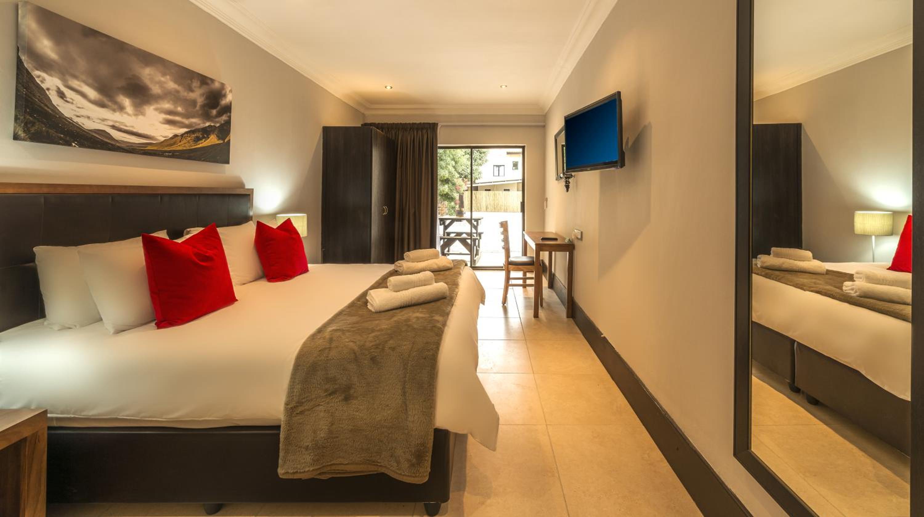 Room, Single