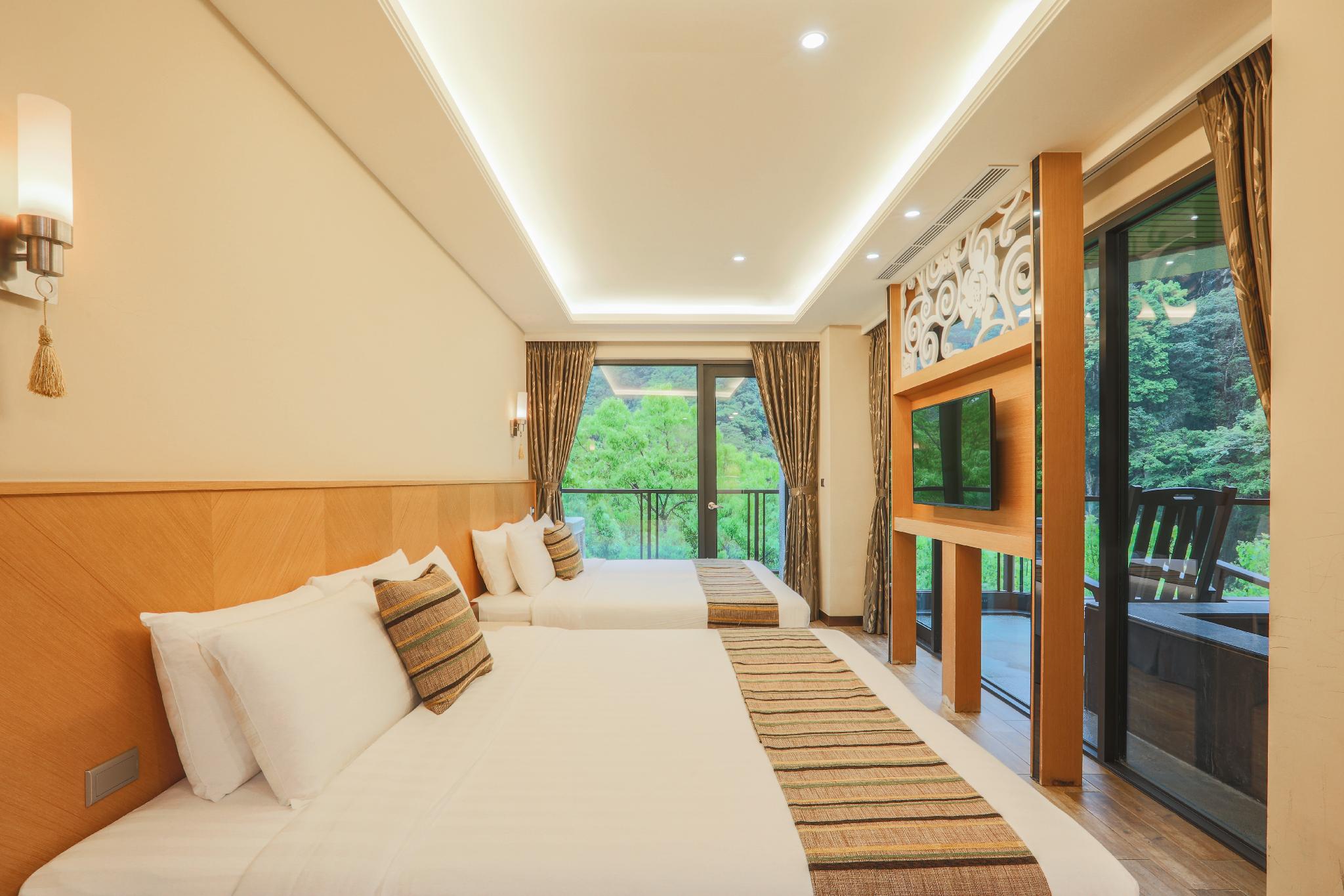 Sunrise, Suite, Double Bed