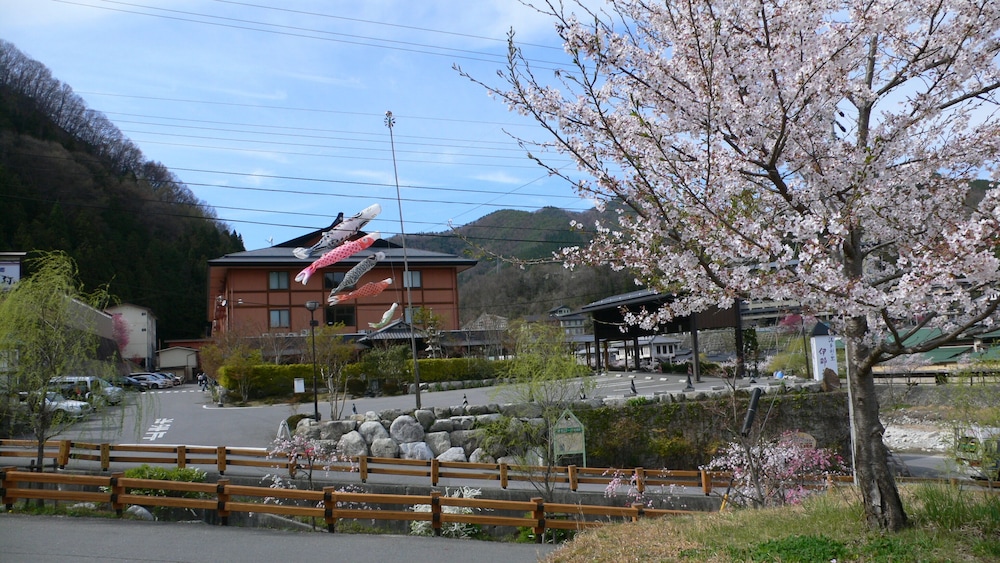 YUTTARI NO SATO INAKA 2/49
