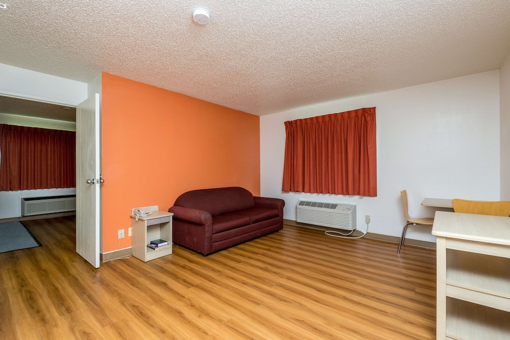 Motel6 Waterloo, IA 31/50