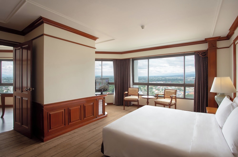 Centara Riverside Hotel Chiang Mai 26/75