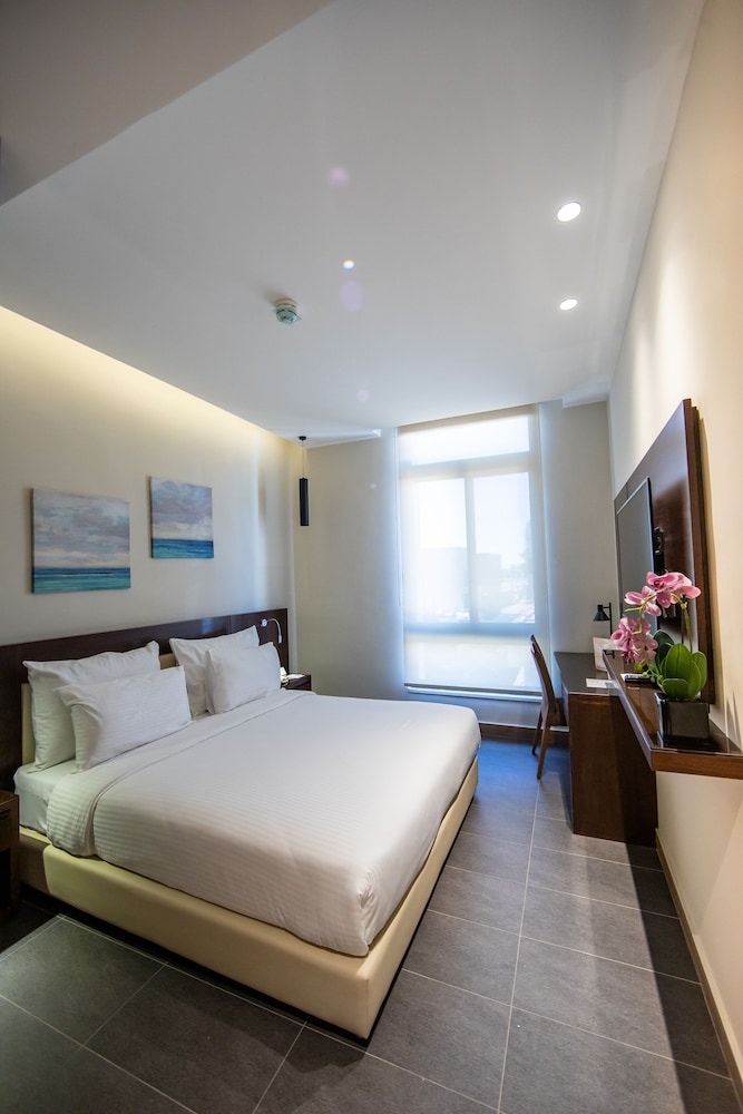 Compass Amman 14/46