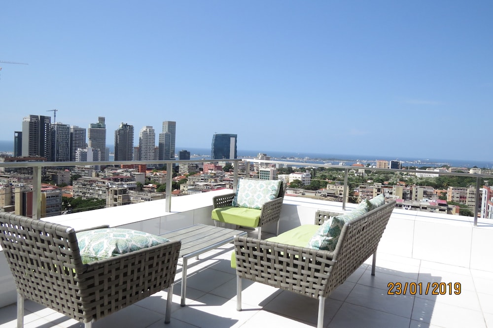 RK Suite Hotel 1/44