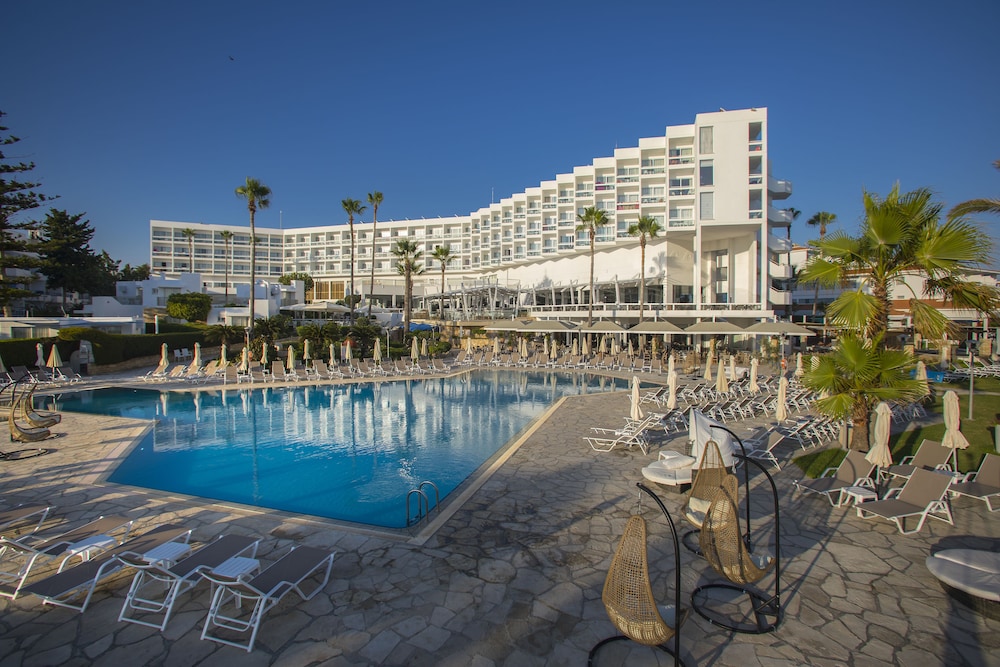 Leonardo Plaza Cypria Maris Beach Hotel And Spa - Adults Only 4/63